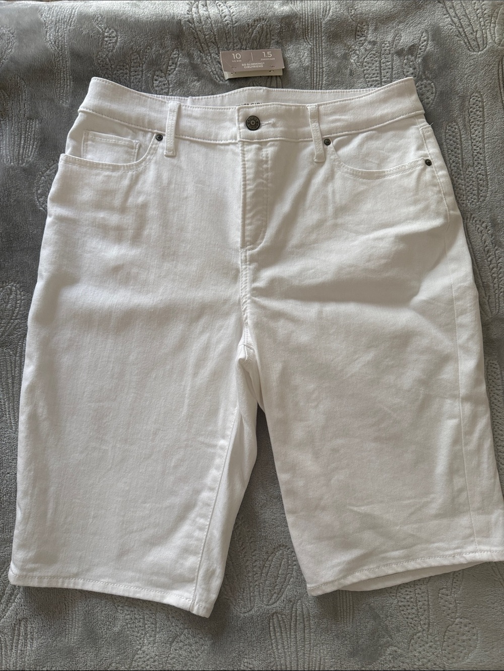 Chico's White So Slimming Girlfriend Shorts -Size 10